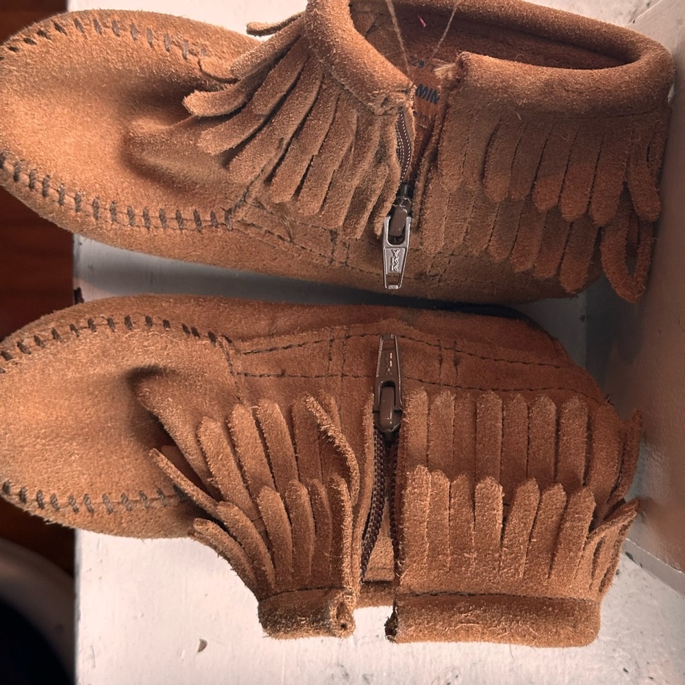 Minnetonka Kids Moccasins - Brown